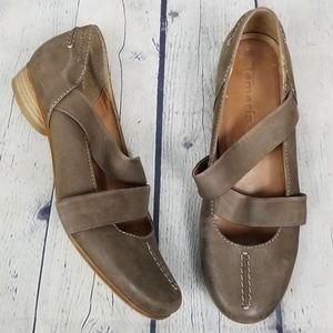 TAMARIS | leather MaryJane stacked heel shoes